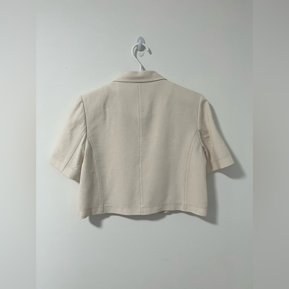 🇰🇷 Beige blazer and skirt two piece set - Picture 7 of 9